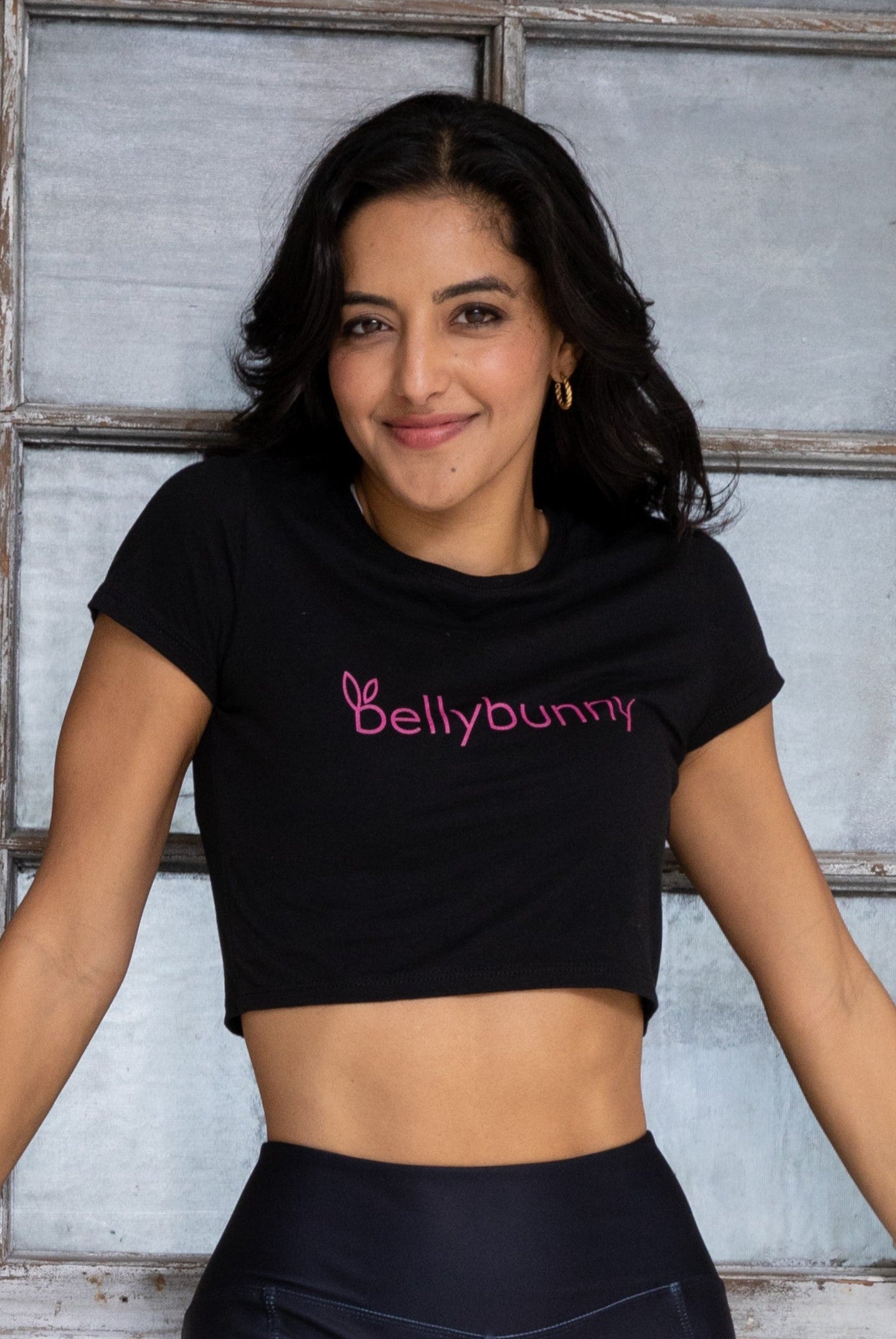 Bellybunny Crop top  black with Pink Logo