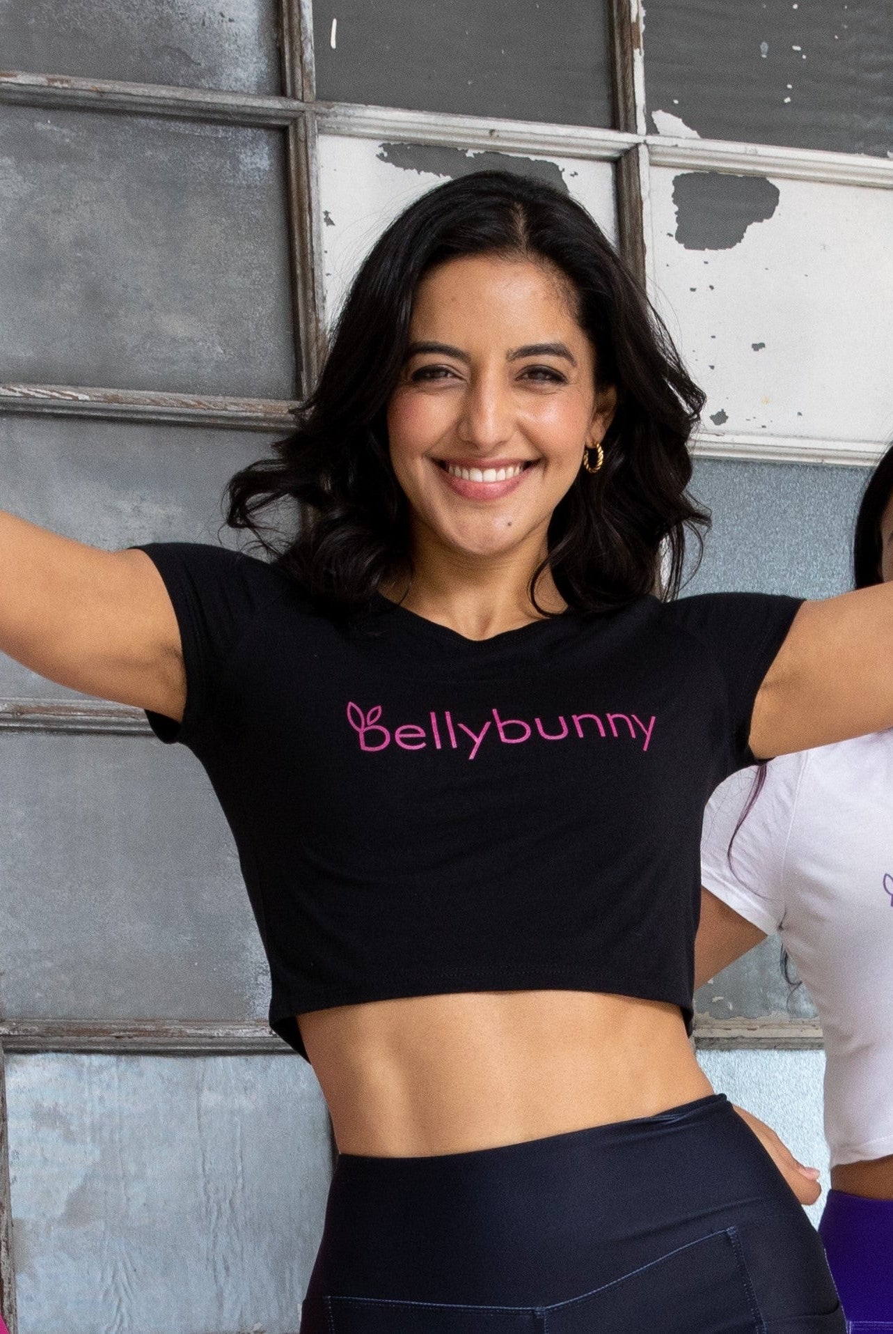 Bellybunny Crop top  black with Pink Logo