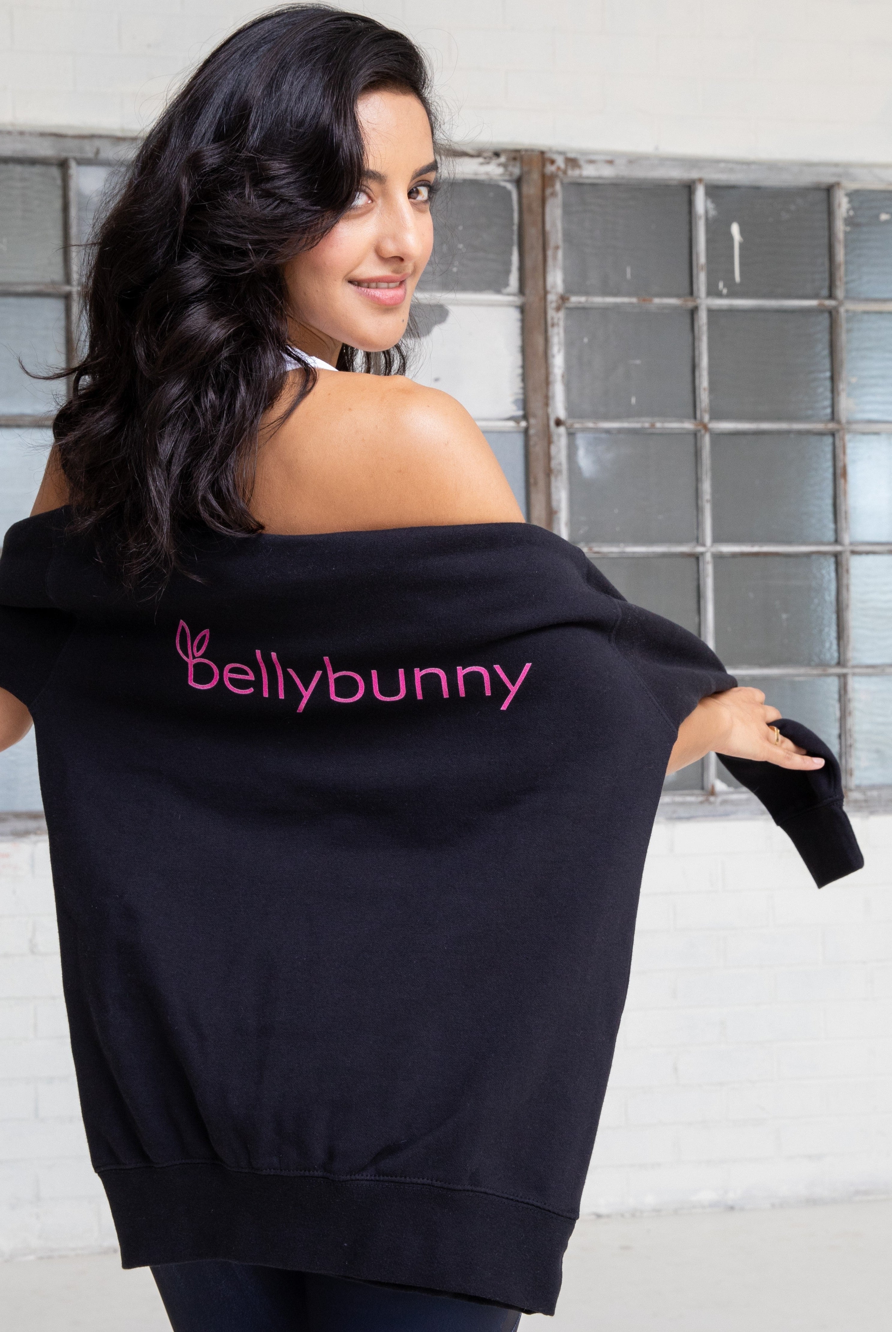 Bellybunny Sweatshirt  black with pink logo