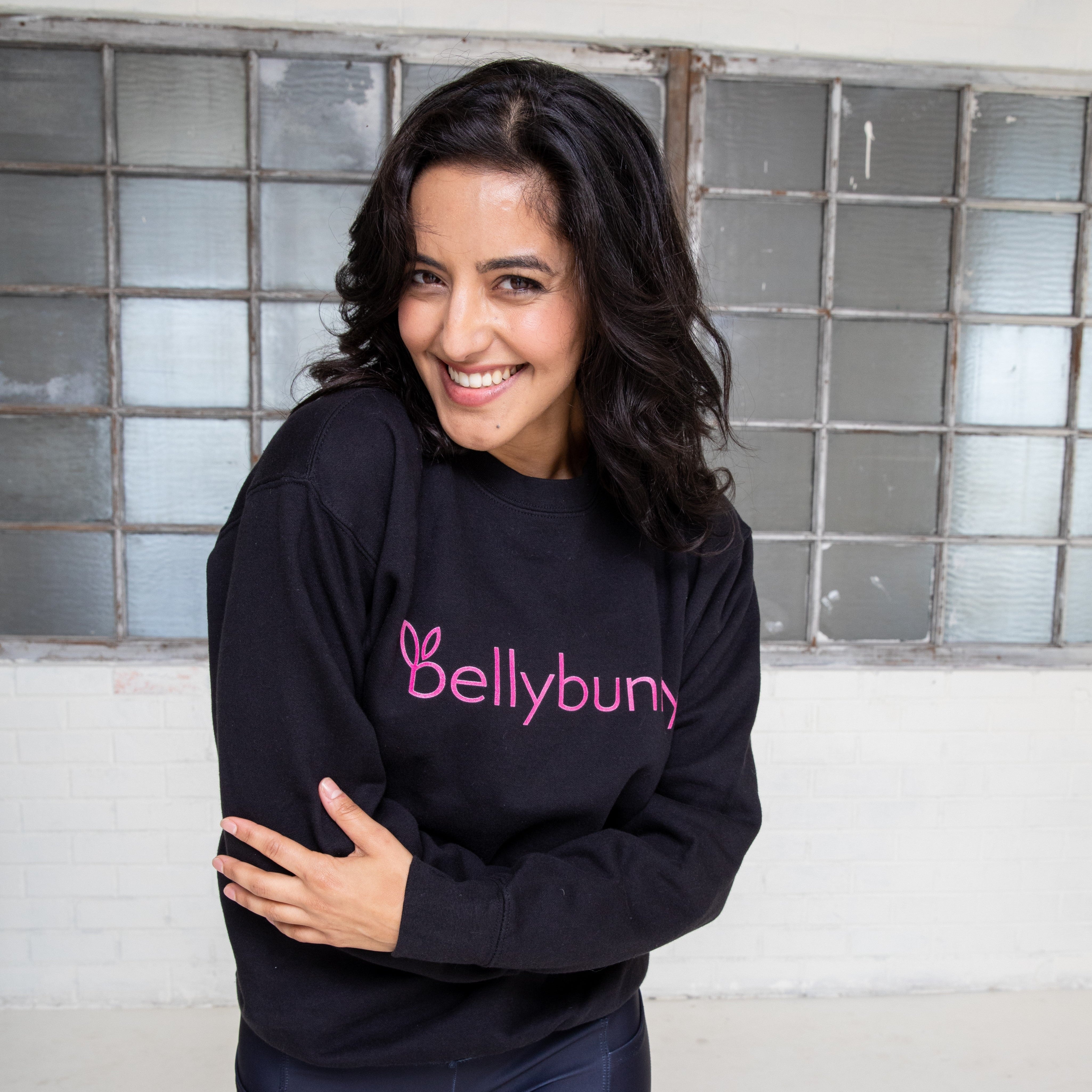 Bellybunny Sweatshirt  black with pink logo